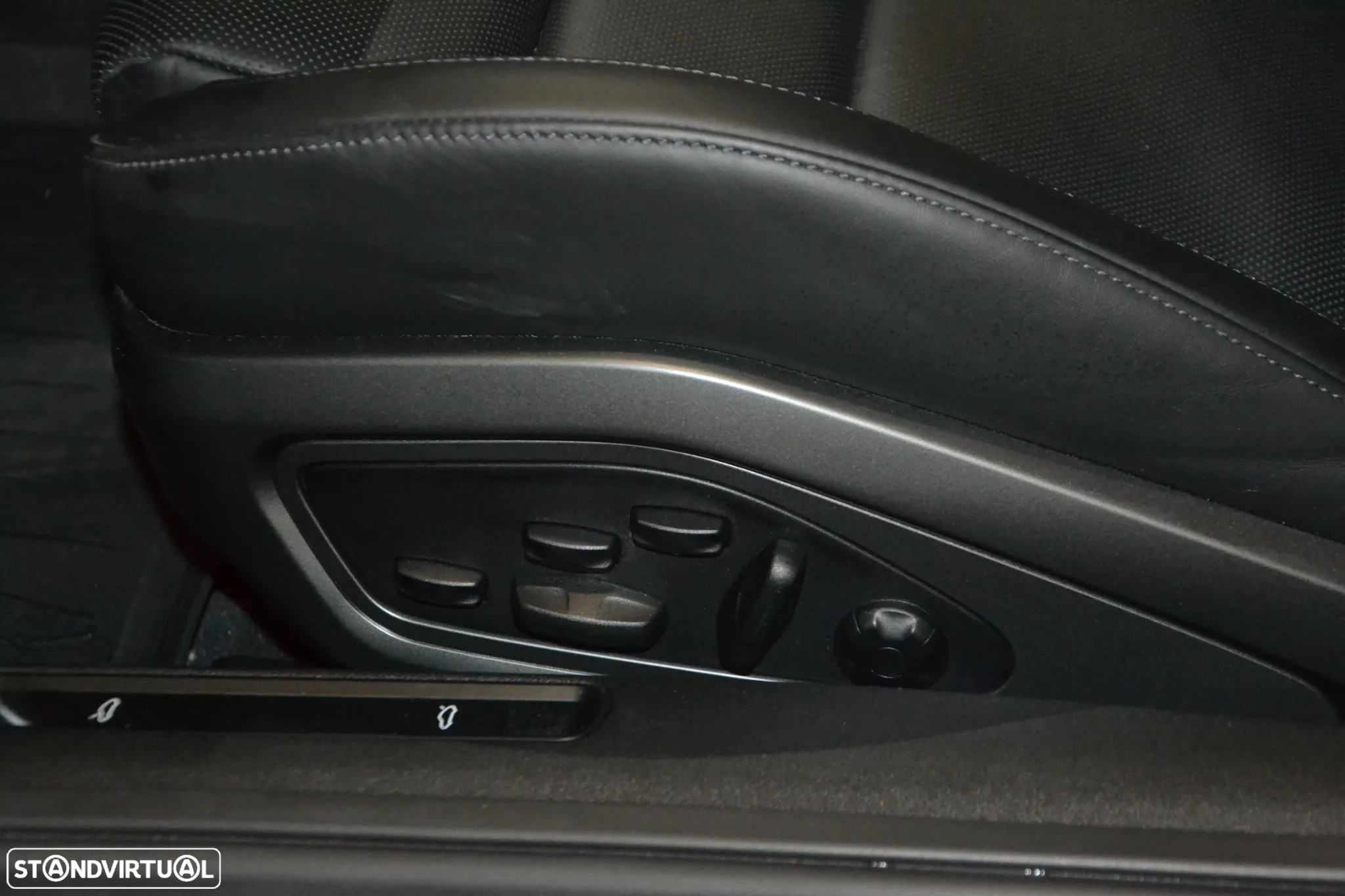 Porsche 911 (992) Turbo S PDK - 19