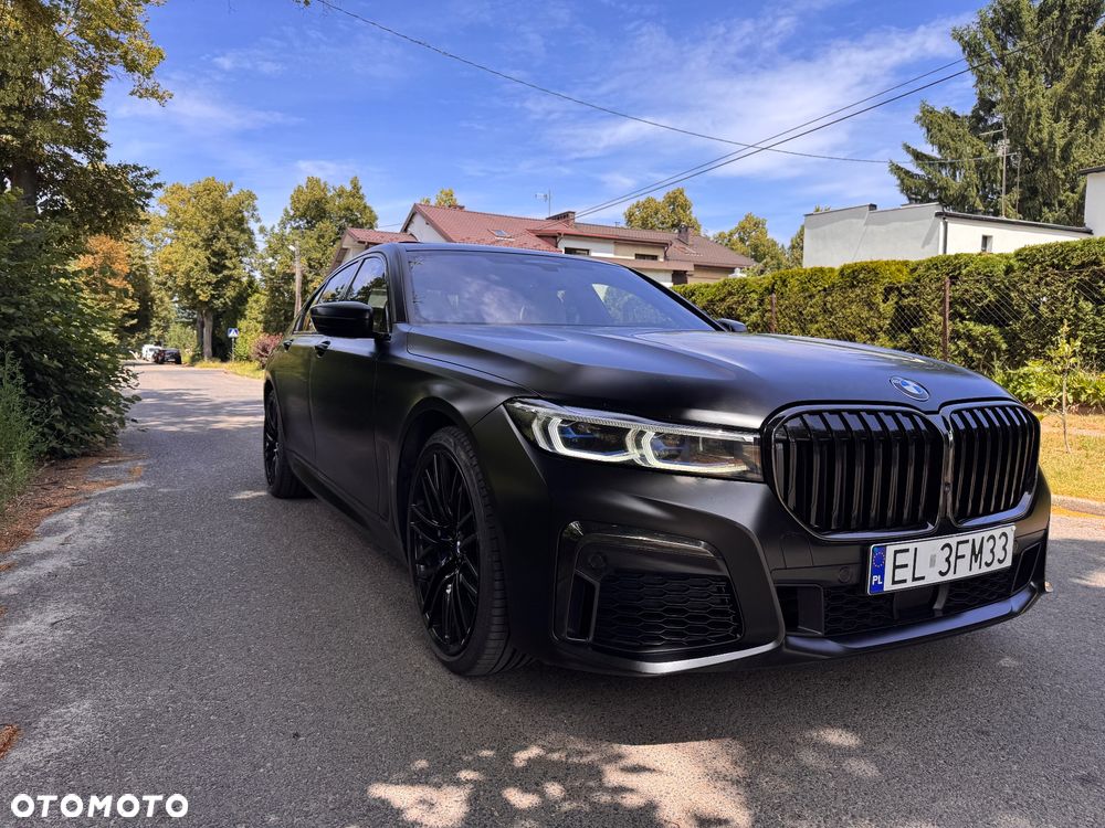 BMW Seria 7 750i xDrive - 2