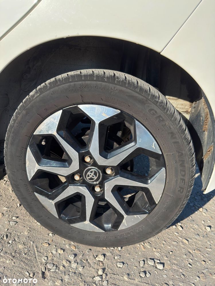 Toyota Aygo x-play - 11