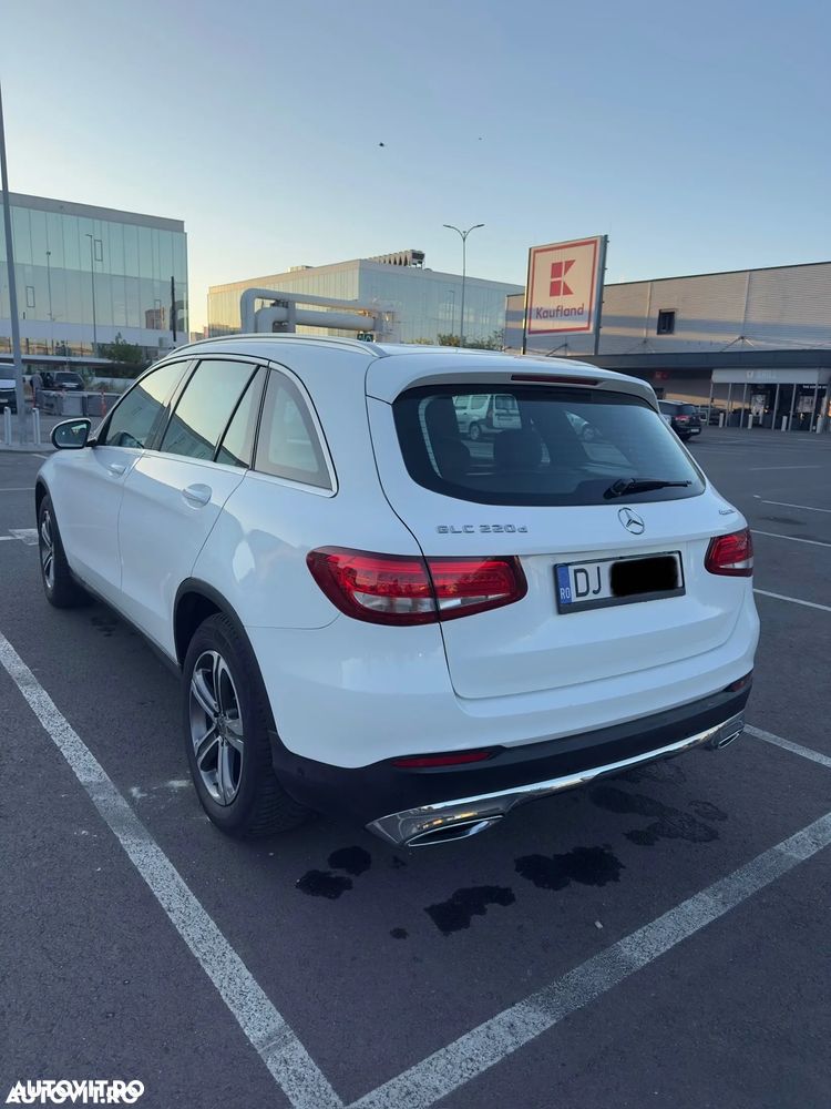 Mercedes-Benz GLC 220 d 4MATIC 9G-TRONIC - 4
