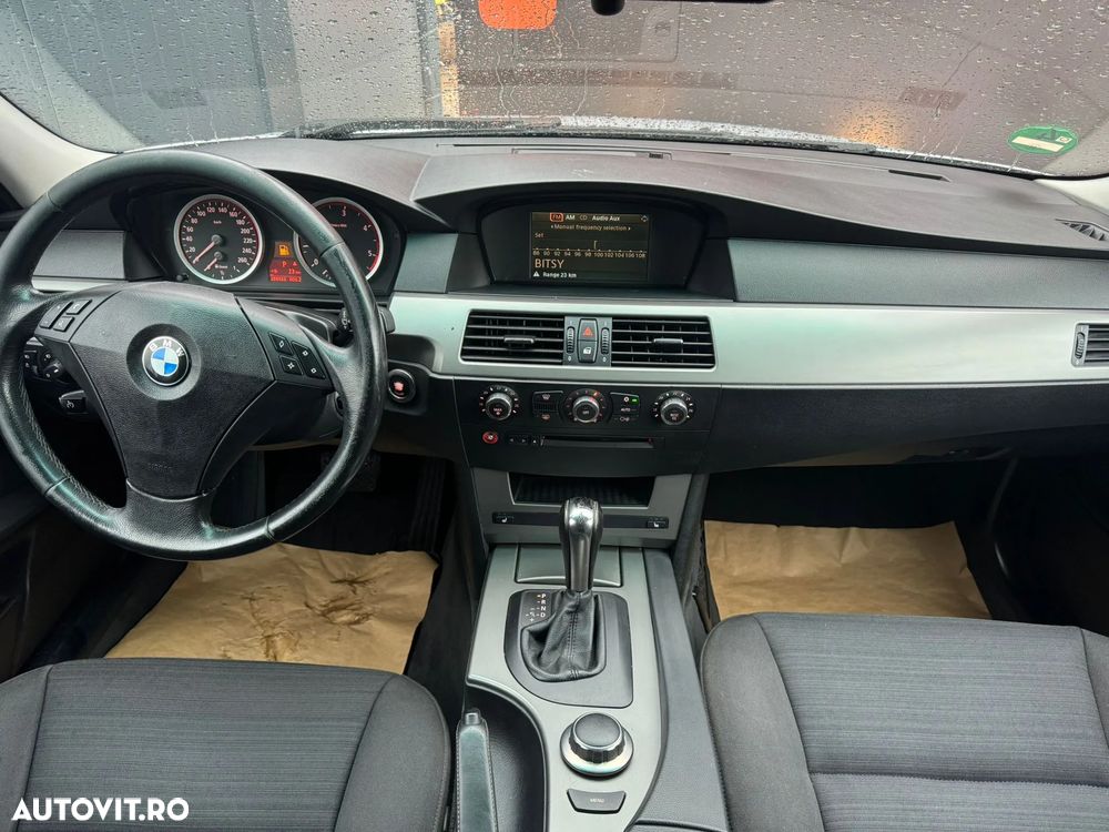 BMW Seria 5 525dA touring - 5