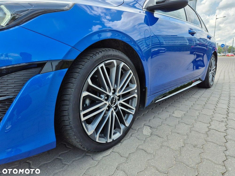Kia ProCeed - 11