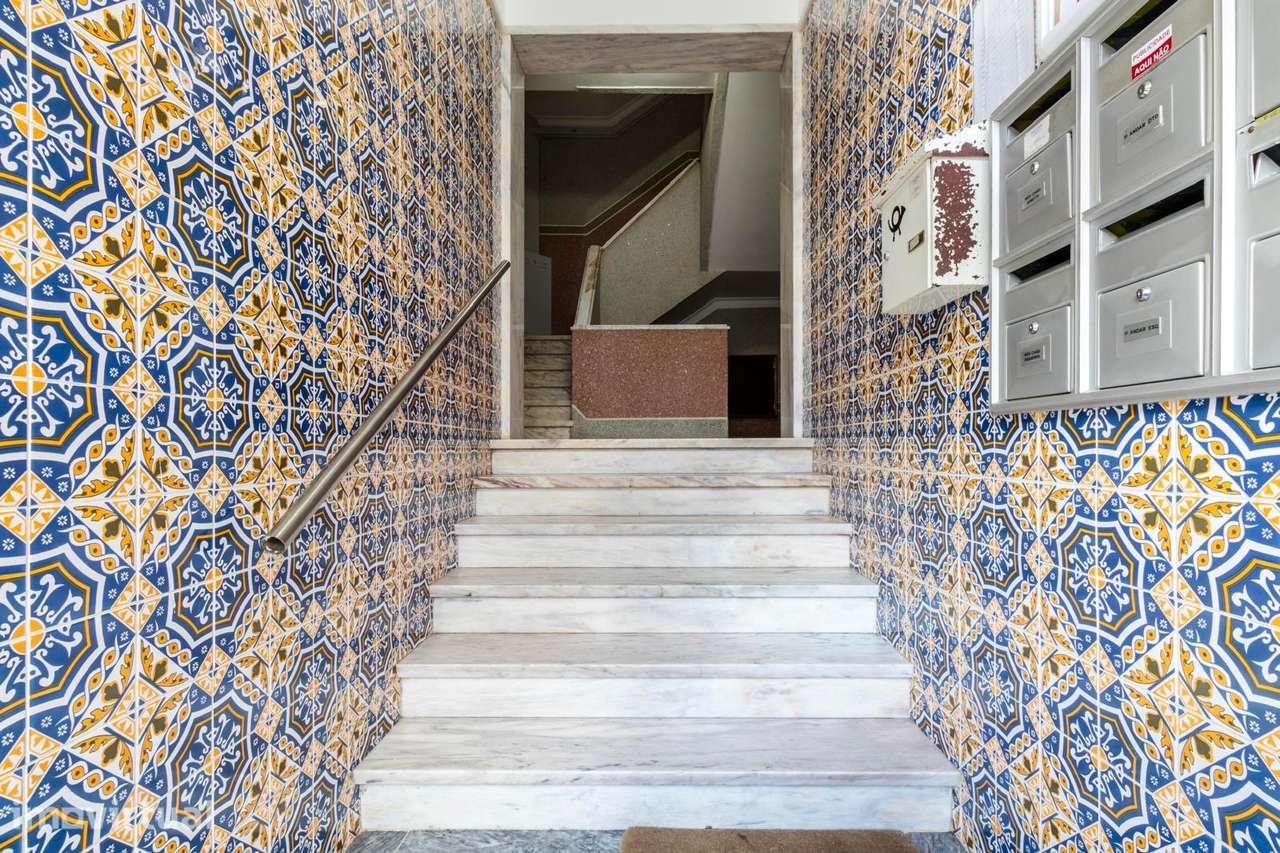 Apartamento T2 c/ Varandas e Arrecadação de 22m² em Mem Martins, Sintr - Grande imagem: 2/35