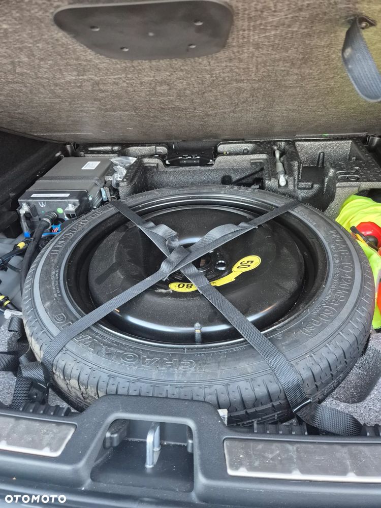 Volvo XC 60 B5 B AWD Plus Dark - 16