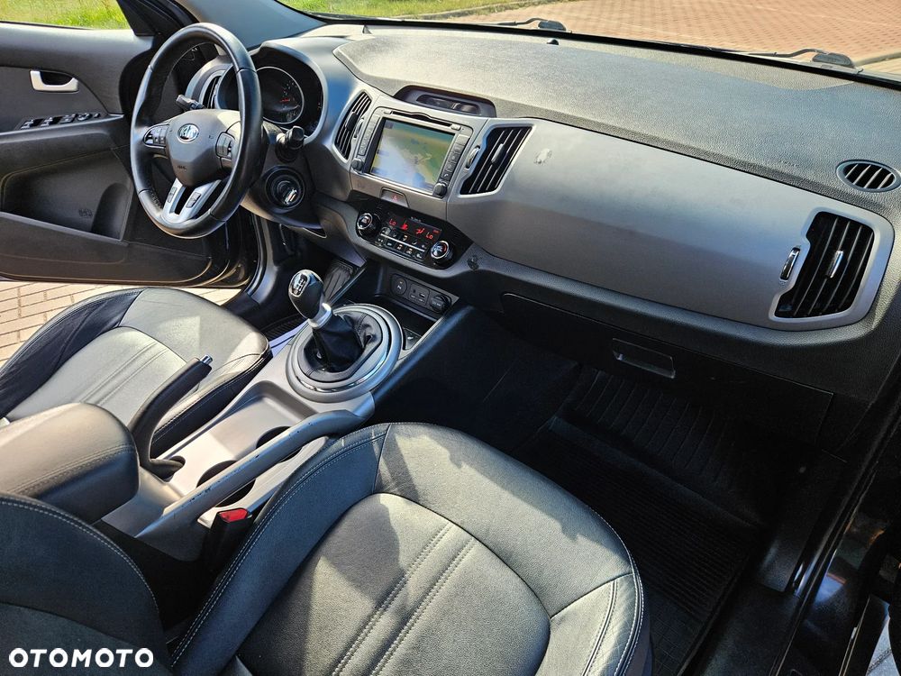 Kia Sportage 1.7 CRDI 2WD Dream-Team Edition - 10
