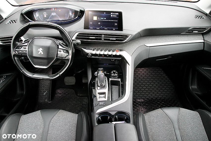 Peugeot 3008 1.2 PureTech Allure S&S EAT8 - 20