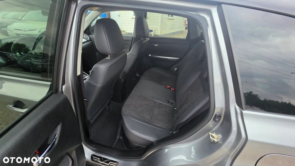 Suzuki Vitara 1.5 Dualjet Hybrid AGS Comfort+ - 28