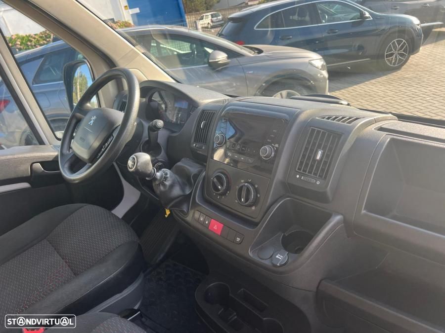 Peugeot Boxer BOXER Caixa 2.2 BlueHDi 120 - 5