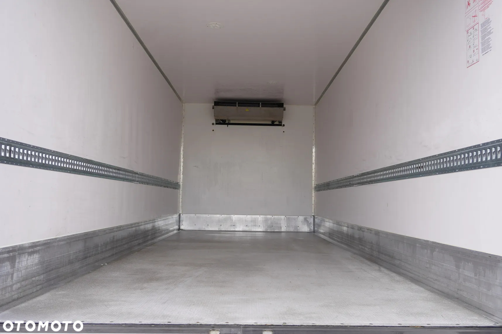 Mercedes-Benz Atego 1530 E6 chłodnia Lamberet 17 palet / ładowność 7t - 9
