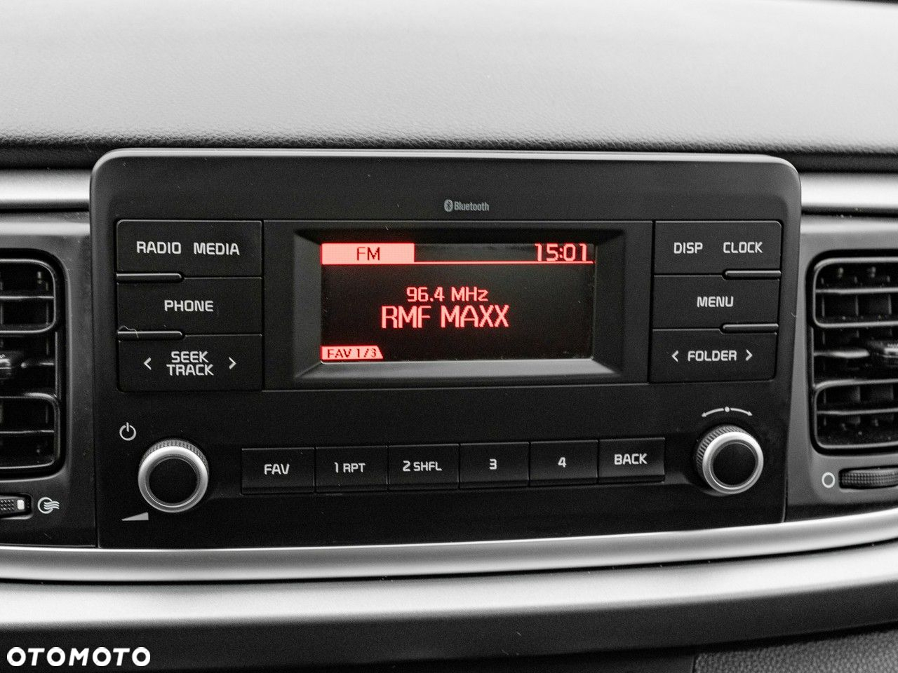 Kia Rio 1.2 M - 22