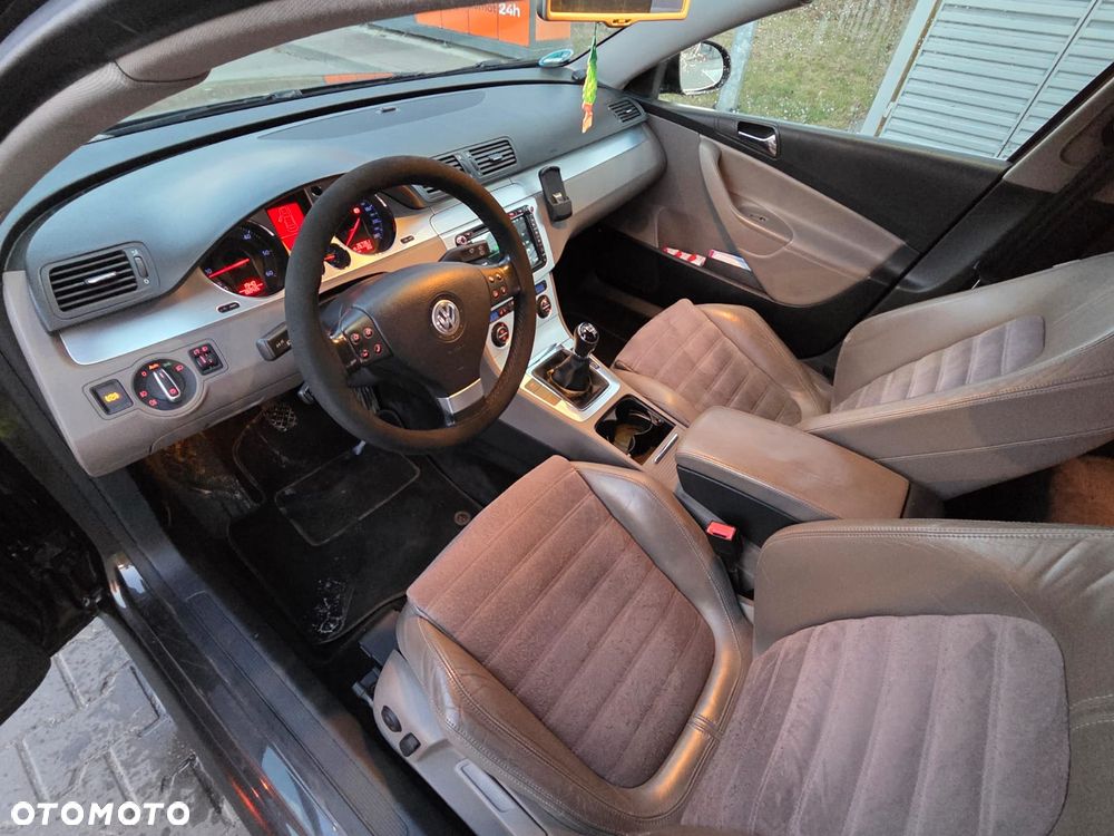 Volkswagen Passat 2.0 TDI DPF Individual Chrom - 6