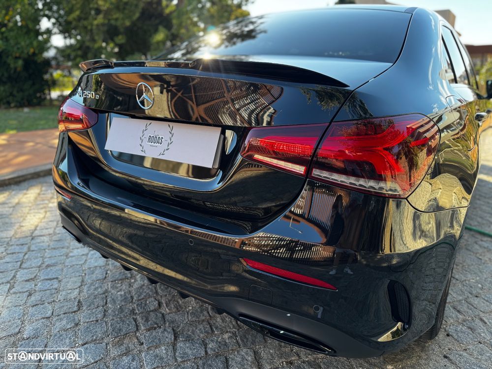 Mercedes-Benz A 250 Limousine - 13