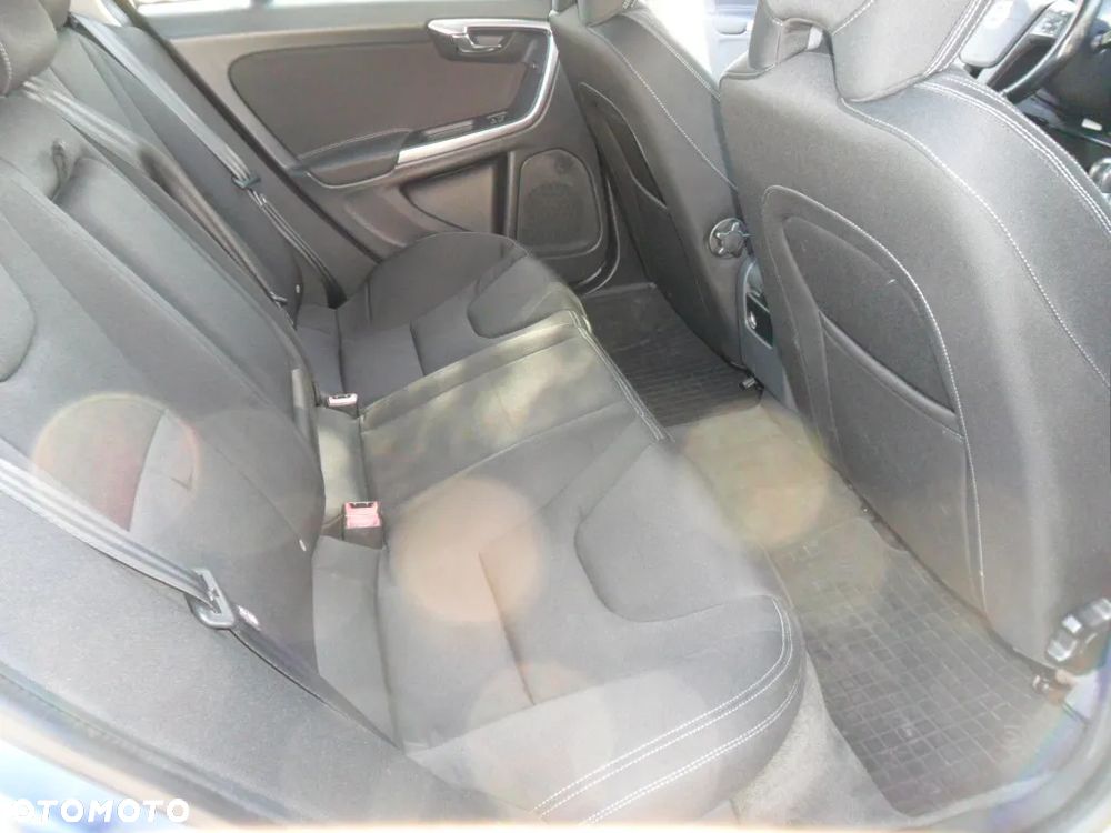 Volvo S60 D3 Business Edition - 19