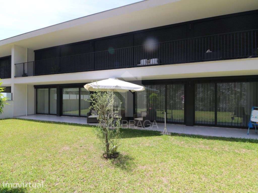 Venda Apartamento T3 com Jardim - Lamaçães - Grande imagem: 2/53