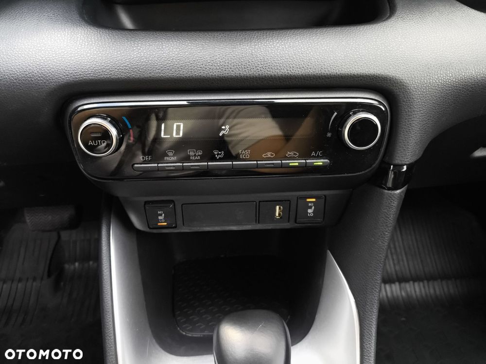 Toyota Yaris Hybrid 1.5 Comfort - 21
