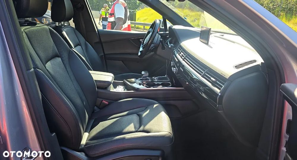 Audi Q7 - 13