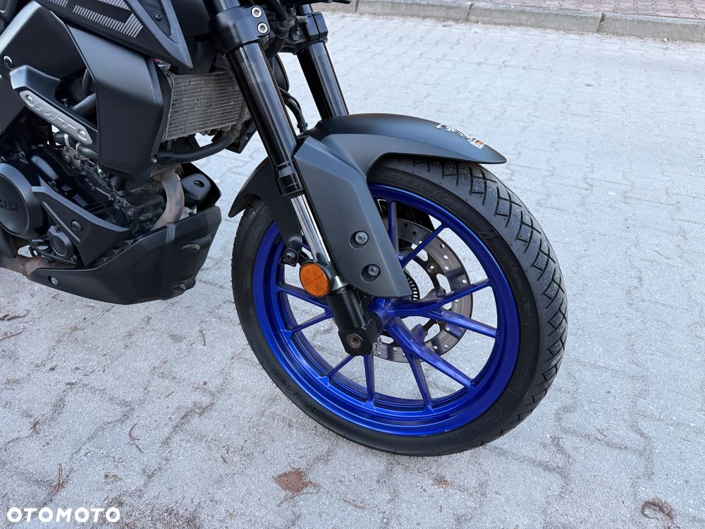 Yamaha MT - 5