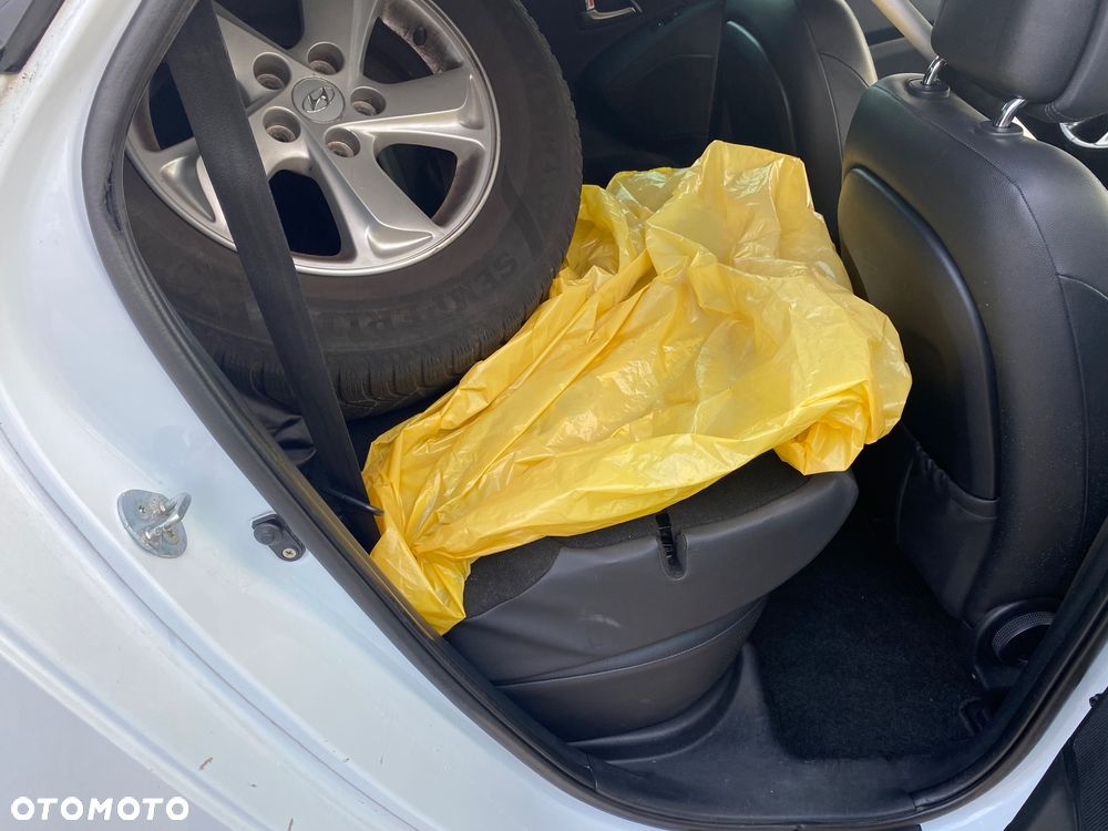 Hyundai ix35 2.0 Premium 2WD - 30