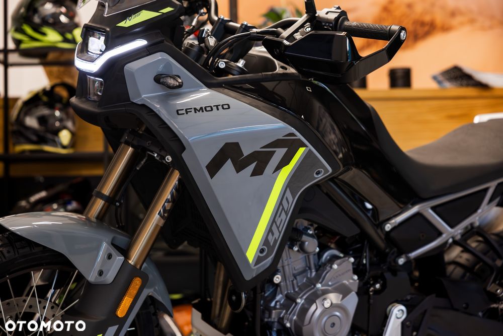 CFMoto MT - 5