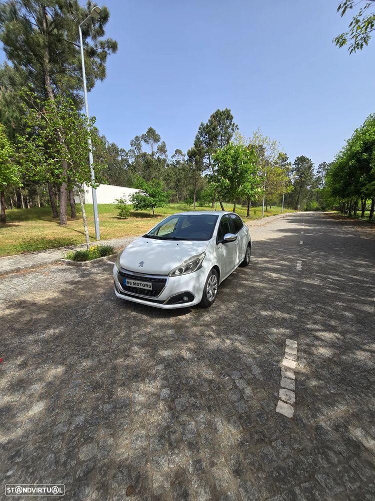 Peugeot 208 PureTech 82 Urban Move - 8