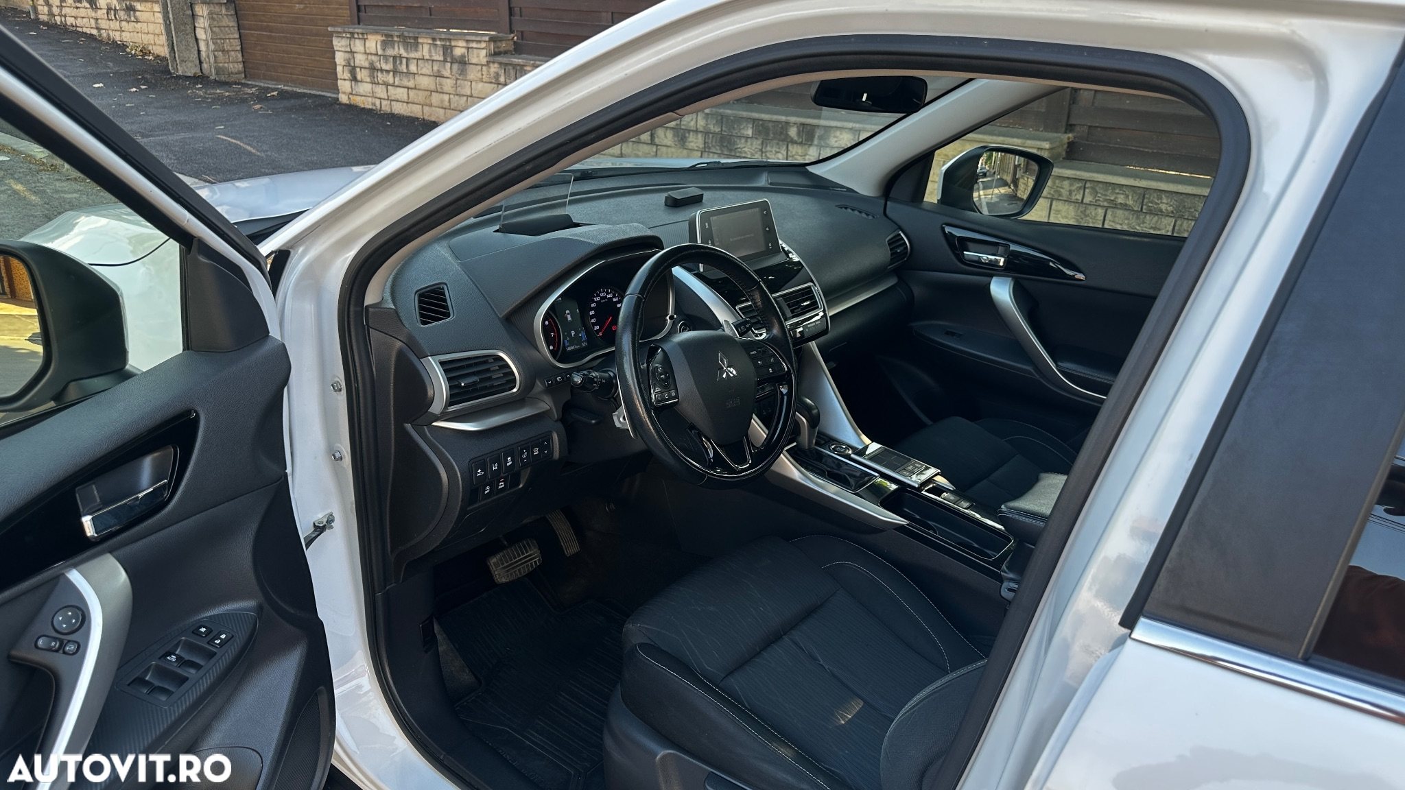 Mitsubishi Eclipse-Cross 1.5-litre 16-valve DOHC MIVEC 4X4 Invite+ Aut. - 6