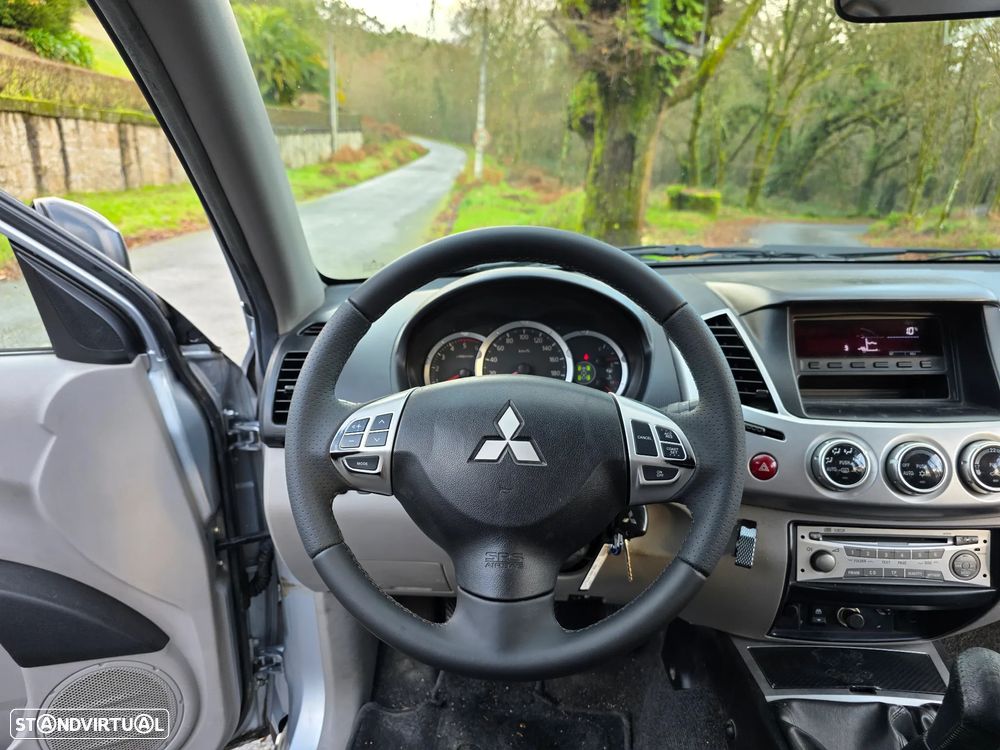 Mitsubishi L200 2.5 TD St Sport Full Box - 28