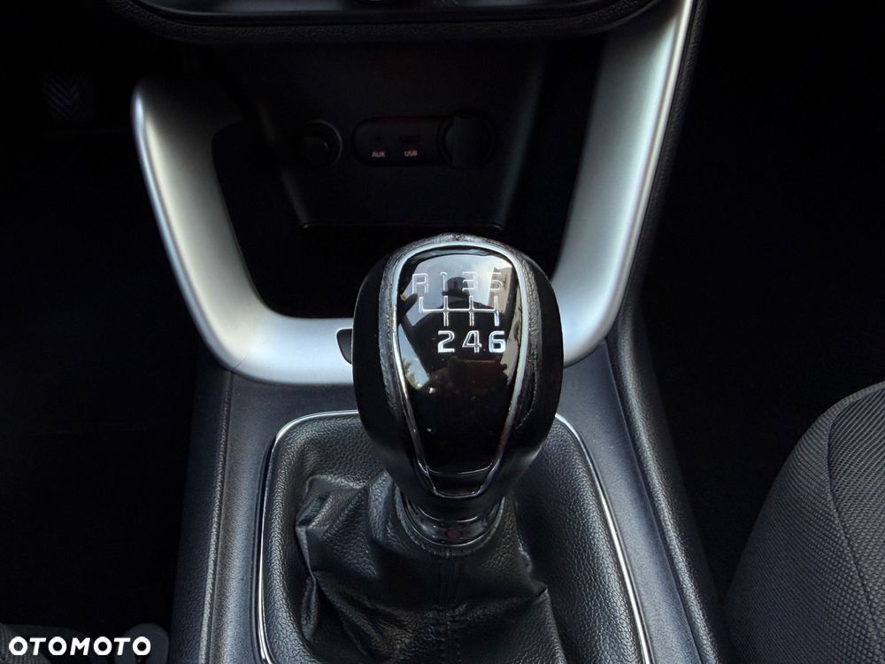 Kia Ceed 1.6 GDI Dream Team Edition - 28
