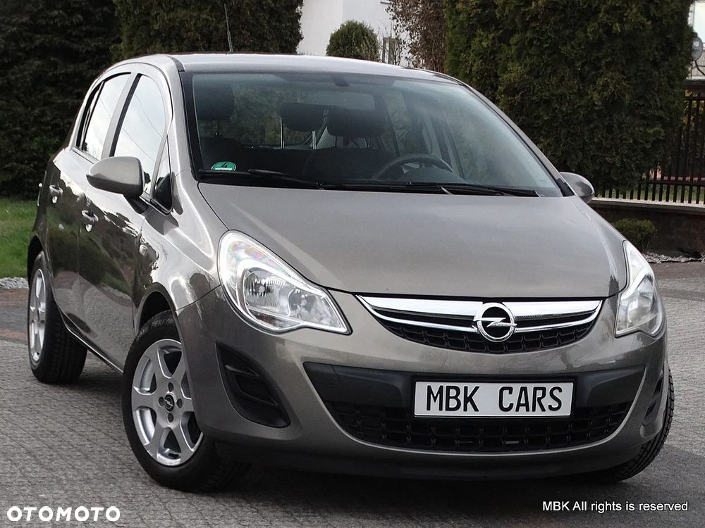 Opel Corsa 1.4 16V Cosmo - 1