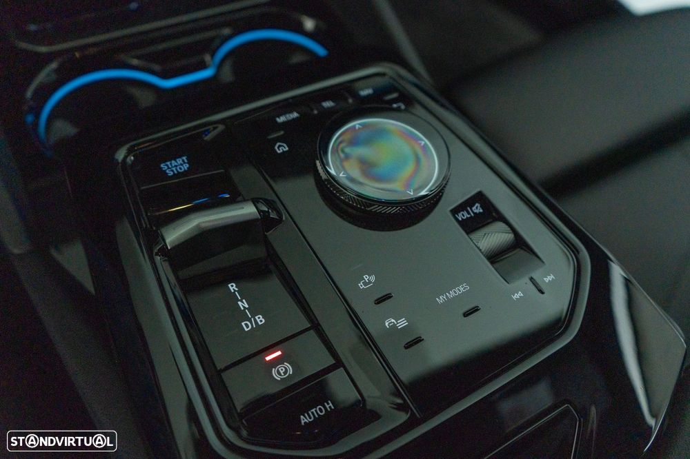 BMW i5 eDrive40 Pack Desportivo M - 38