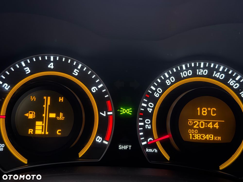 Toyota Corolla 1.6 Premium - 12
