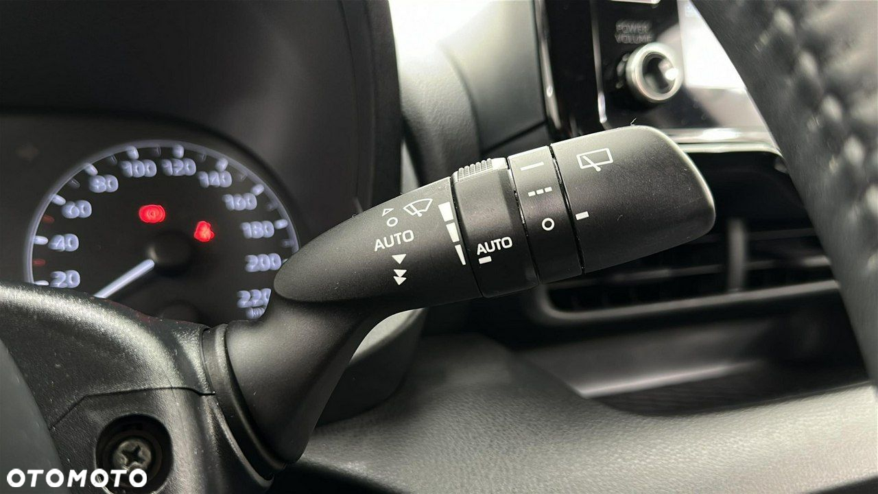 Toyota Yaris - 24