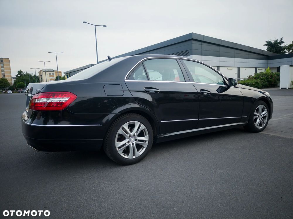 Mercedes-Benz Klasa E 220 BlueTEC 9G-TRONIC Avantgarde - 2