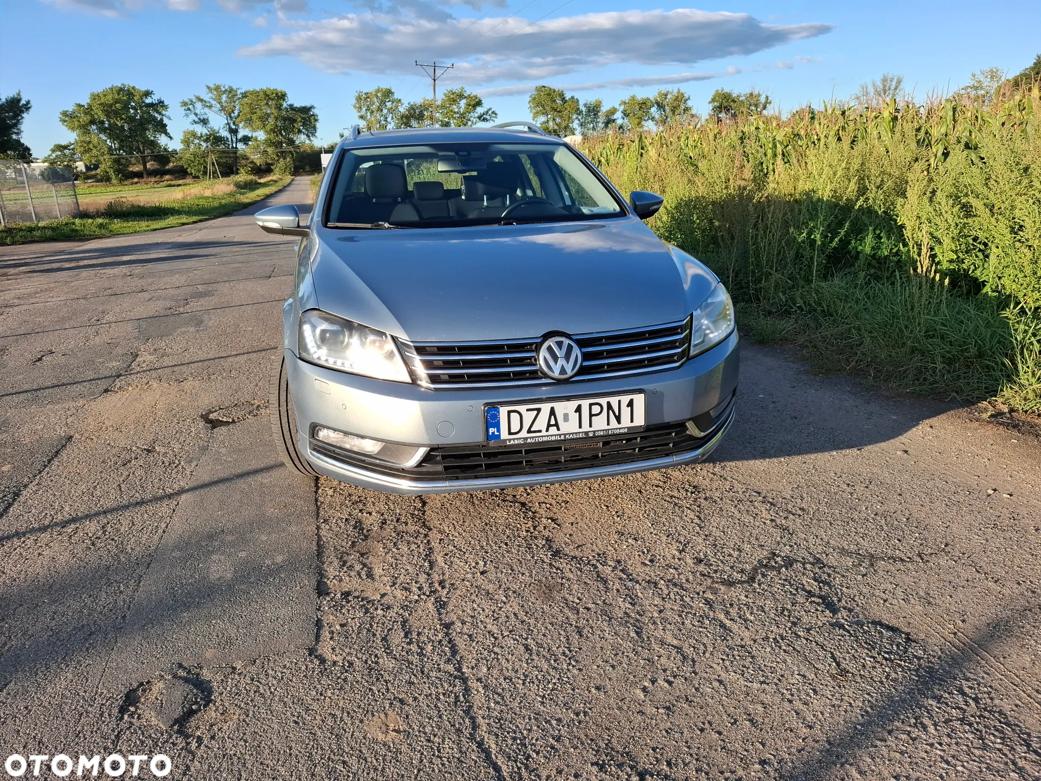 Volkswagen Passat - 2