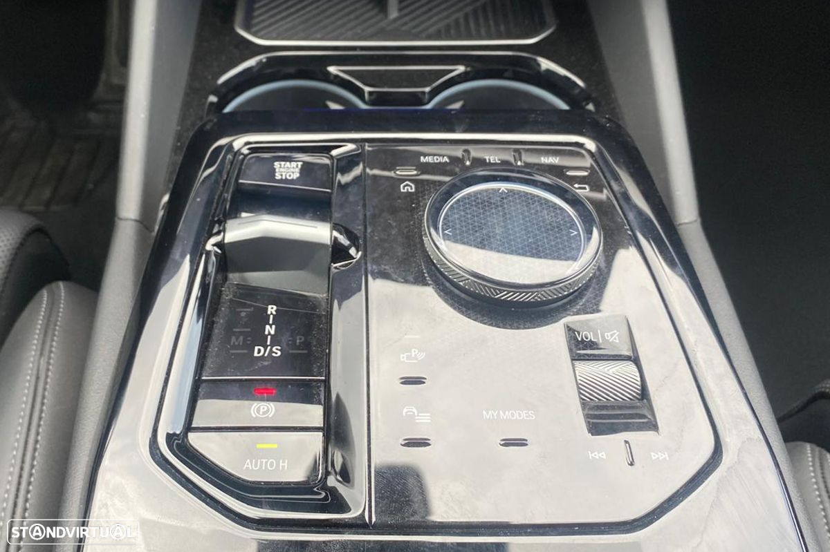 BMW 520 d Pack Desportivo M - 10