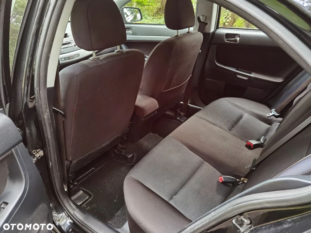 Mitsubishi Lancer 1.6 ClearTec Invite - 8