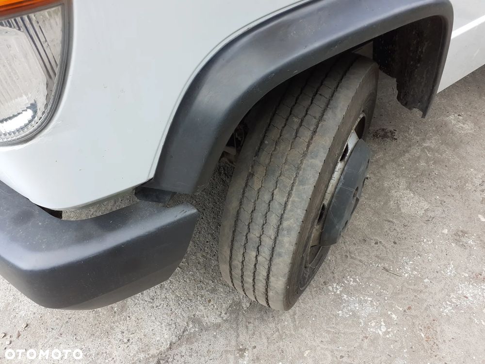 Mercedes-Benz VARIO 818 - 12