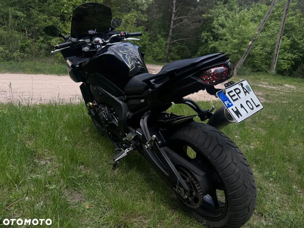 Yamaha FZ8 - 4
