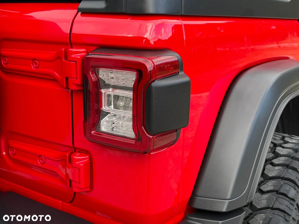 Jeep Wrangler - 24