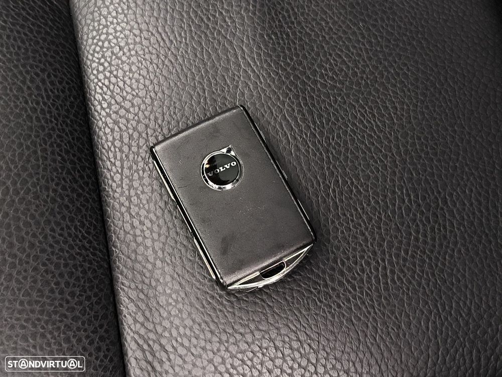 Volvo XC 90 2.0 T8 PHEV Plus Dark AWD - 26