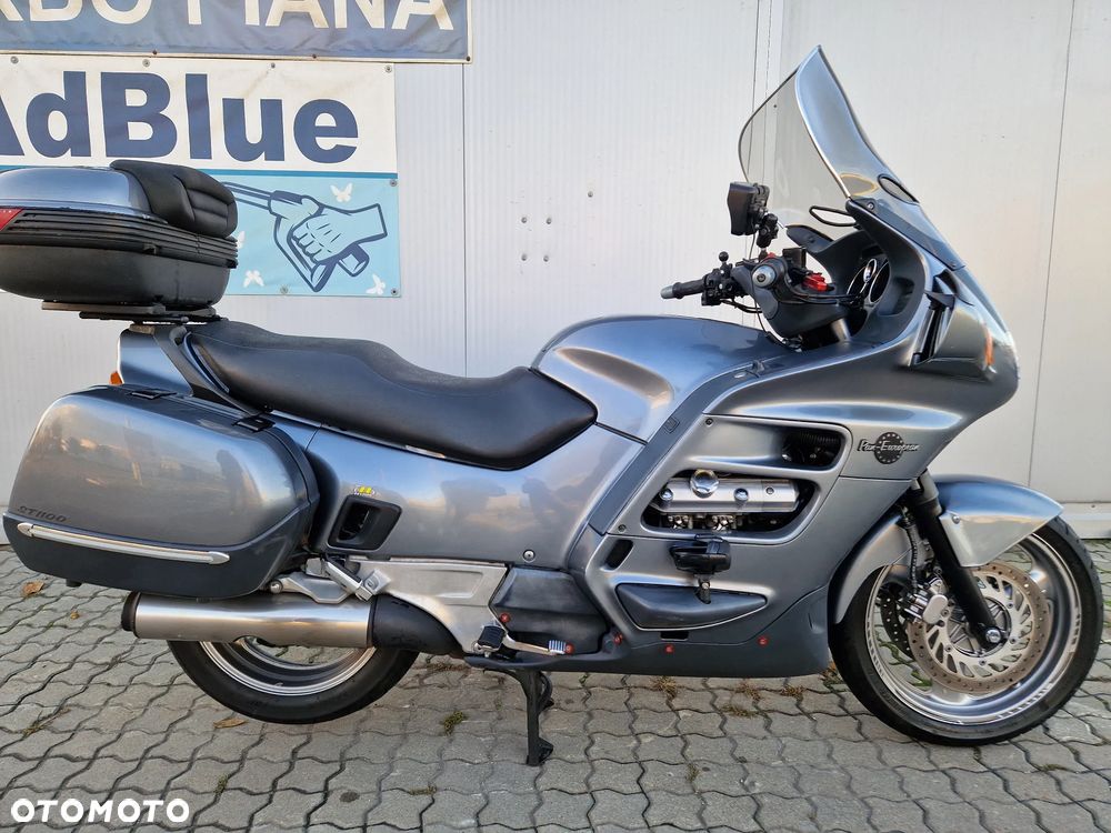 Honda ST - 9