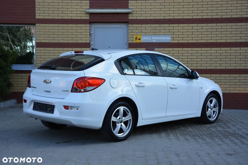 Chevrolet Cruze - 4