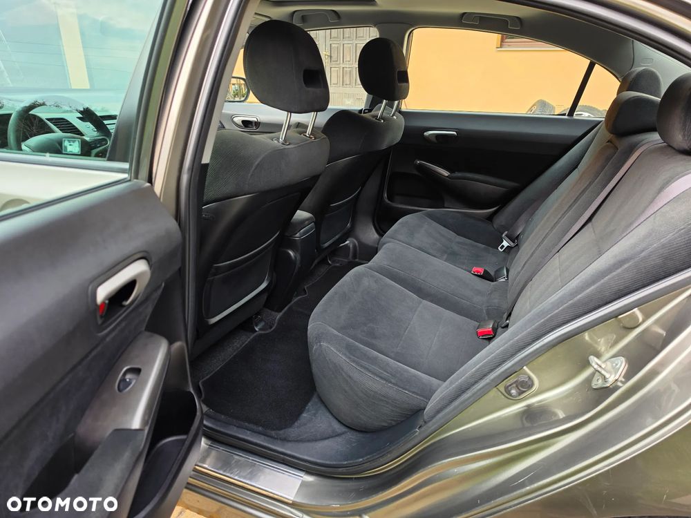 Honda Civic 1.8 Comfort - 6