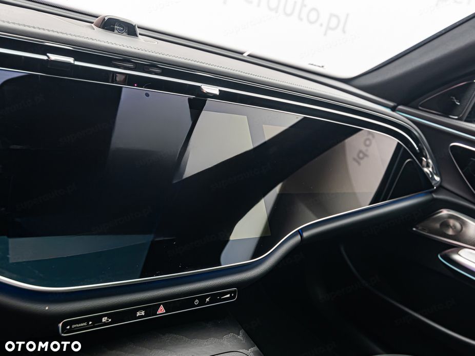 Mercedes-Benz Klasa E 200 mHEV 4-Matic AMG 9G-Tronic - 12