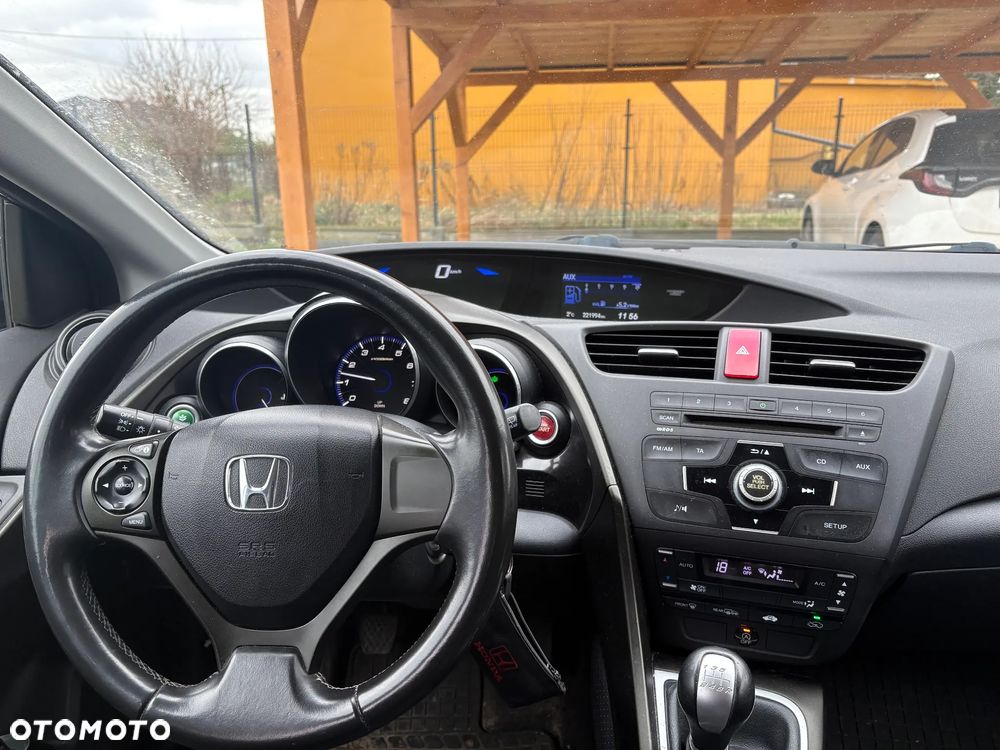 Honda Civic 1.4 Comfort - 9