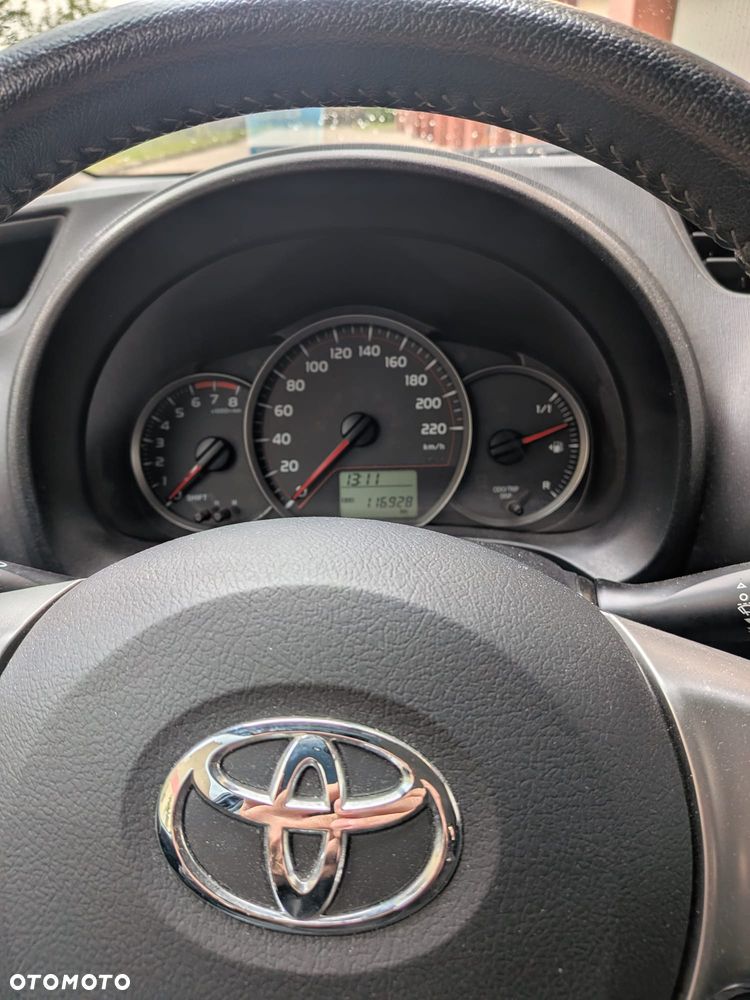 Toyota Yaris 1.0 Active - 4