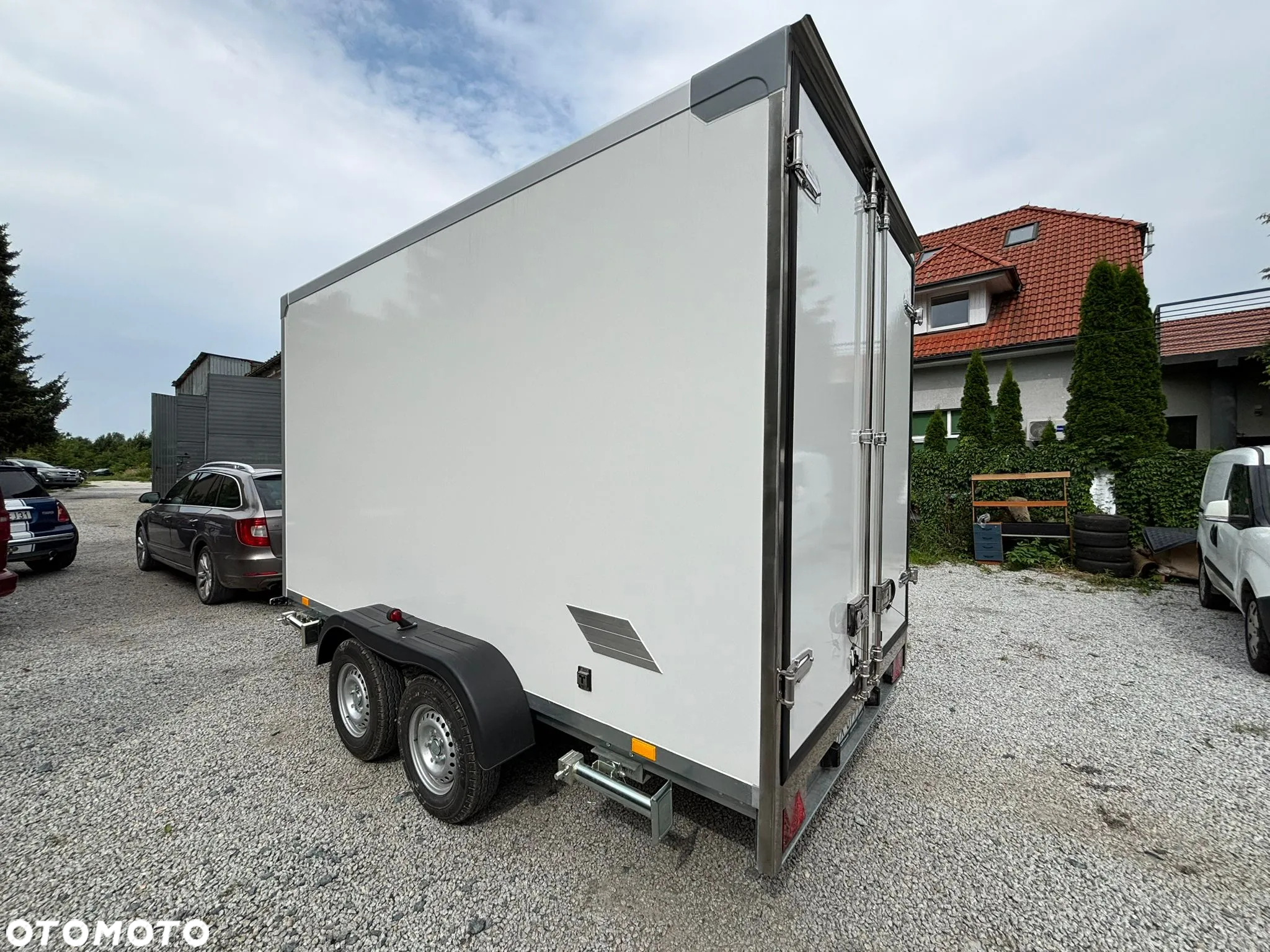 Niewiadów PRZYCZEPA CHŁODNIA KAT 360 2700kg (TANDEM) - 2