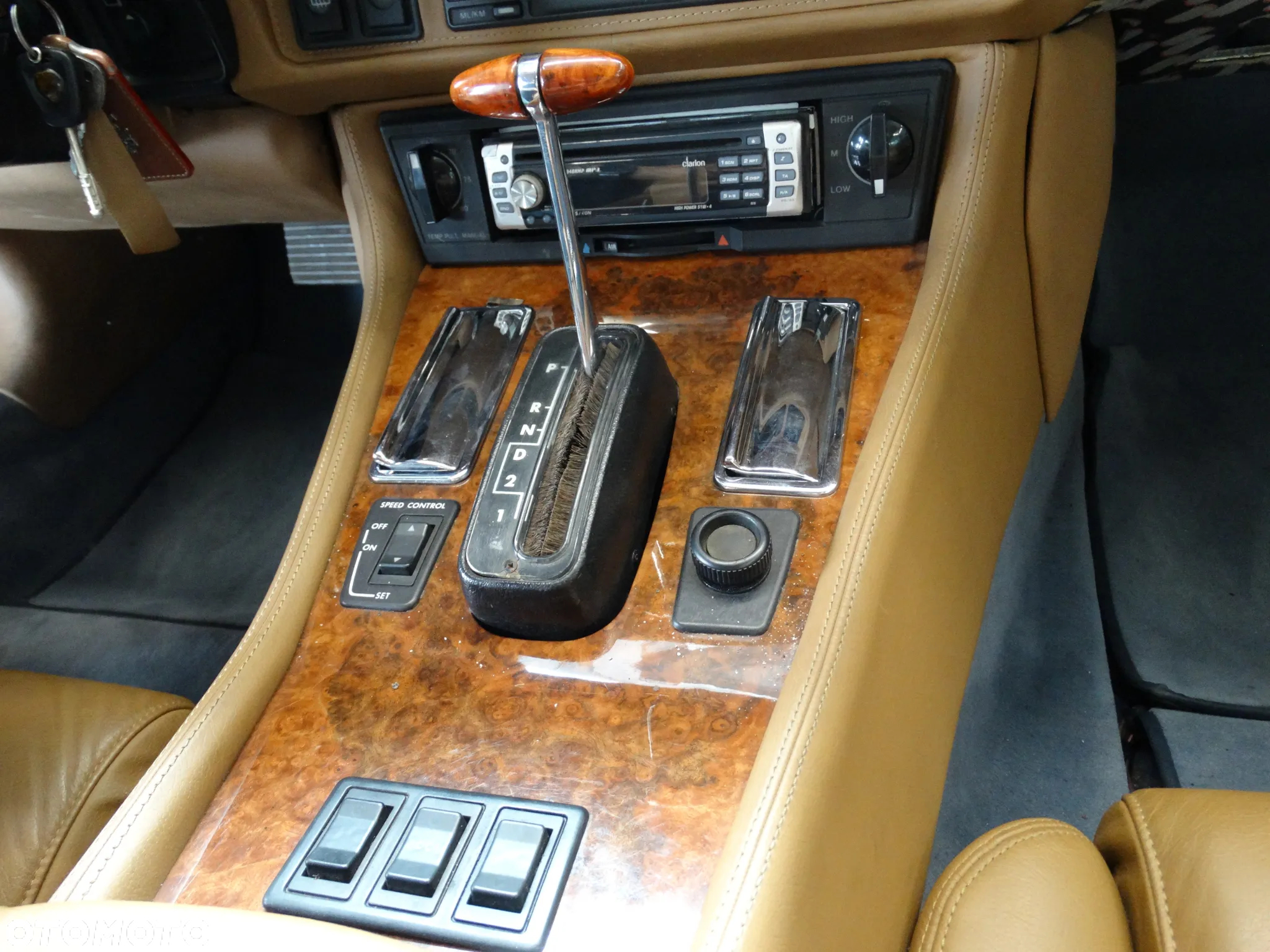 Jaguar XJ XJ12 5.3i - 18