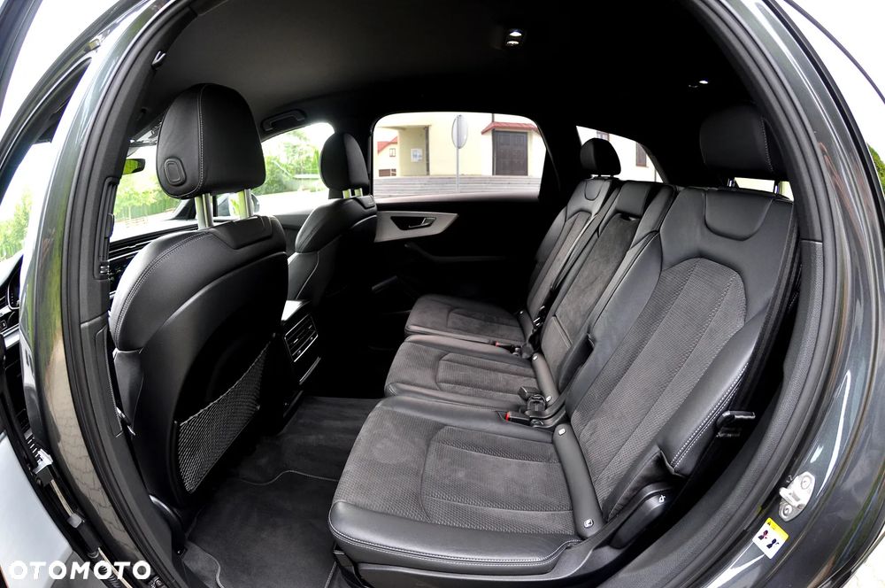 Audi Q7 50 TDI mHEV Quattro Black Edition Tiptr - 15