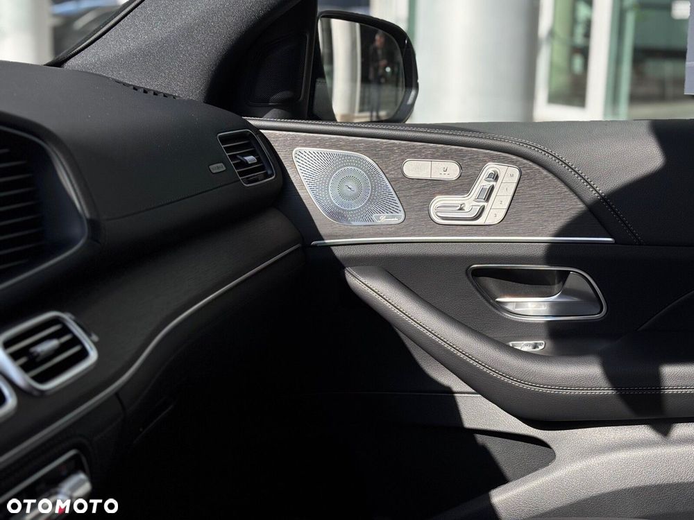 Mercedes-Benz GLE - 13