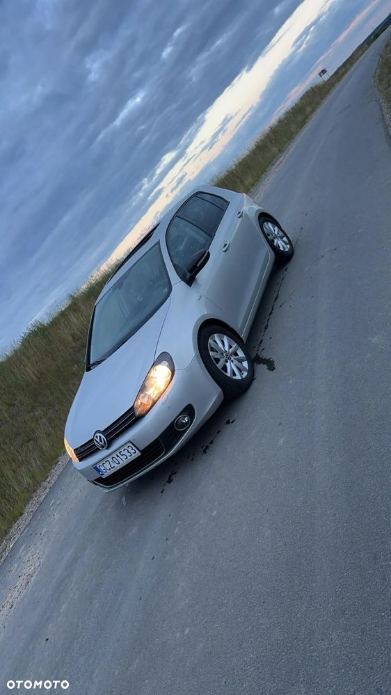 Volkswagen Golf - 6